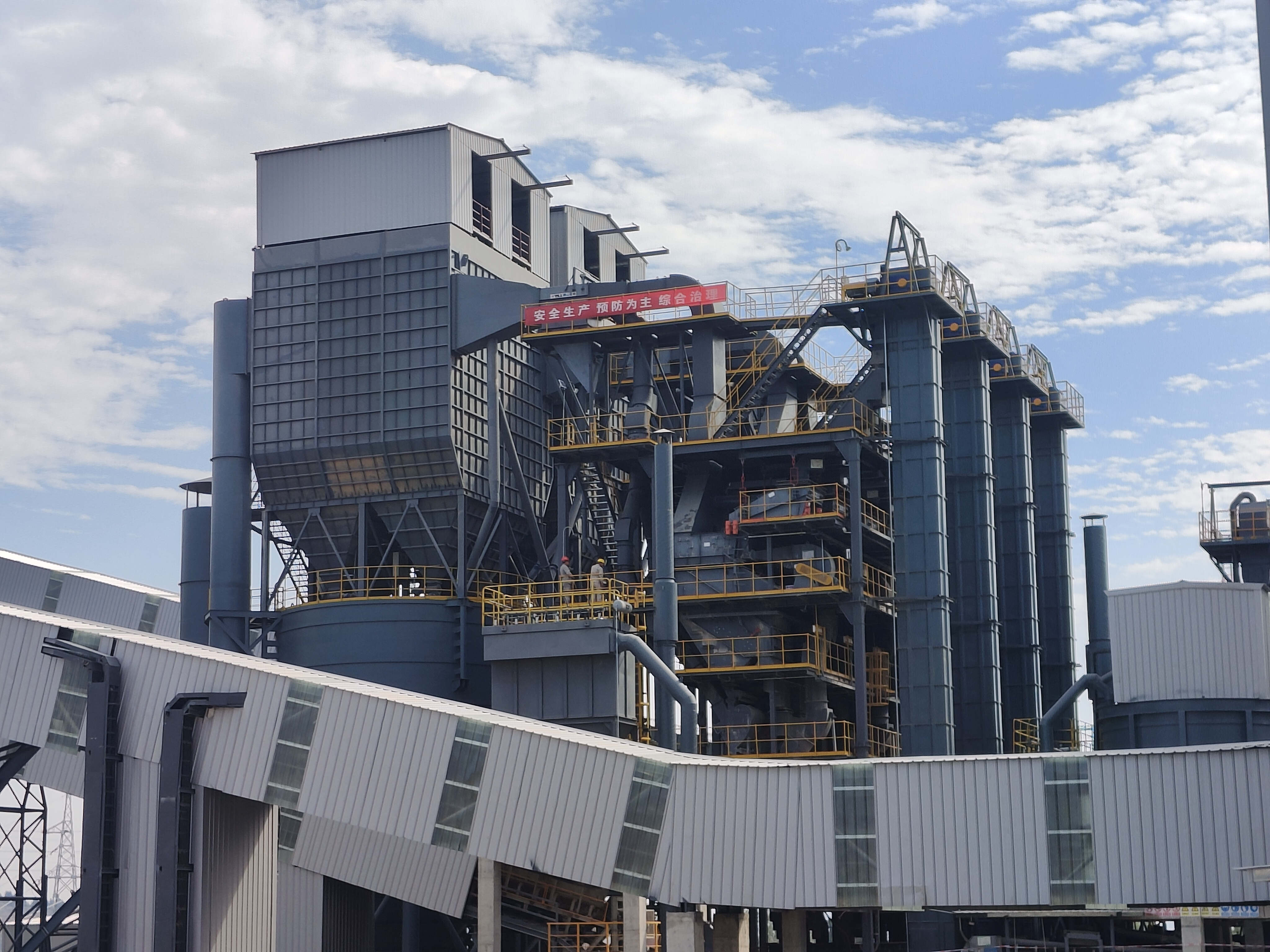 哪些石頭可以制砂？機制砂生產線流程？制砂樓優(yōu)勢？